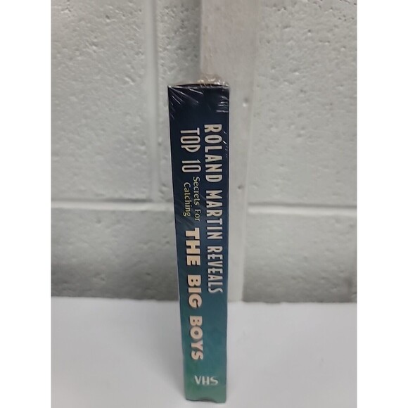 Bass Fishing Roland Martin Reveals Top 10 Secrets For Catching The Big Boys(VHS) - Picture 2 of 6